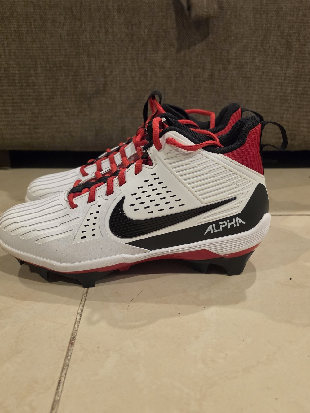 Nike Alpha Menace Strong Mens Football Cleats White Red Size 8.5 White Red